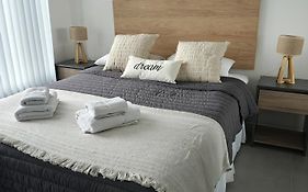 Southern Suites Sm515